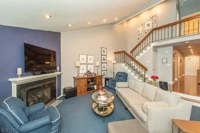 13 Stonegate Dr, Roseland, NJ 07068 - Photo 10
