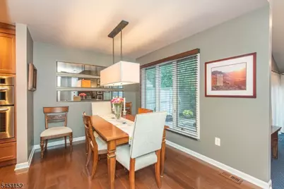 13 Stonegate Dr, Roseland, NJ 07068 - Photo 8