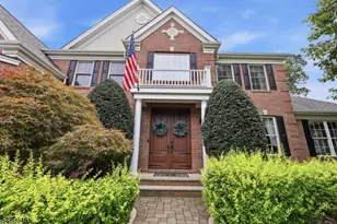 17 Setting Sun Dr, Washington Township, NJ 07840 - Photo 2