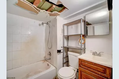 54 N 4th St, Paterson, NJ 07522 - Photo 10