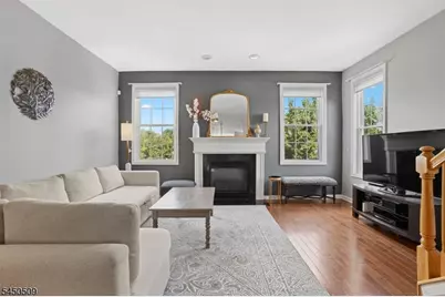 400 Manchester Dr, Nutley, NJ 07110 - Photo 2