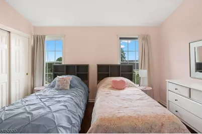 400 Manchester Dr, Nutley, NJ 07110 - Photo 16