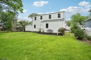 18 Manor Rd, Livingston, NJ 07039 - Photo 26