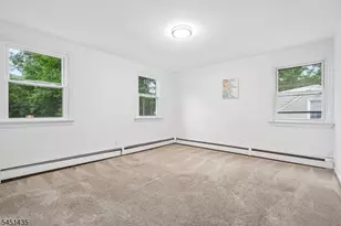 18 Manor Rd, Livingston, NJ 07039 - Photo 22
