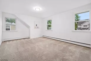 18 Manor Rd, Livingston, NJ 07039 - Photo 20
