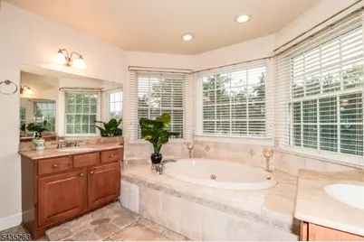 2 Brenner Ct, Franklin Township, NJ 08873 - Photo 16