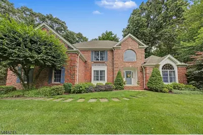 7 Melissa Dr, Denville, NJ 07834 - Photo 2