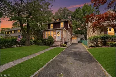 112 Grove Ave, Verona, NJ 07044 - Photo 4