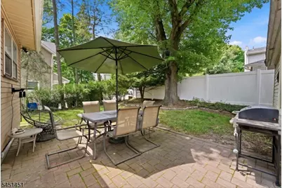 112 Grove Ave, Verona, NJ 07044 - Photo 26