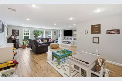 126 E Shore Trl, Sparta Township, NJ 07871 - Photo 24