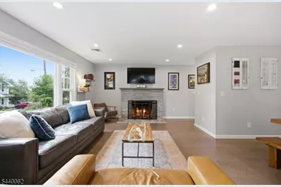 126 E Shore Trl, Sparta Township, NJ 07871 - Photo 12