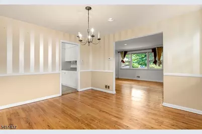 29 Devonshire Ter, West Orange Township, NJ 07052 - Photo 10