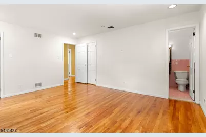 29 Devonshire Ter, West Orange Township, NJ 07052 - Photo 26