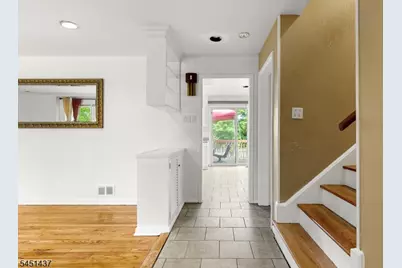 29 Devonshire Ter, West Orange Township, NJ 07052 - Photo 4