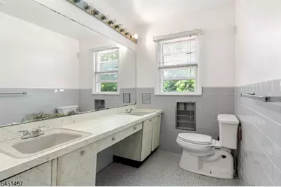 29 Devonshire Ter, West Orange Township, NJ 07052 - Photo 28