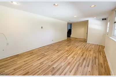 29 Devonshire Ter, West Orange Township, NJ 07052 - Photo 32