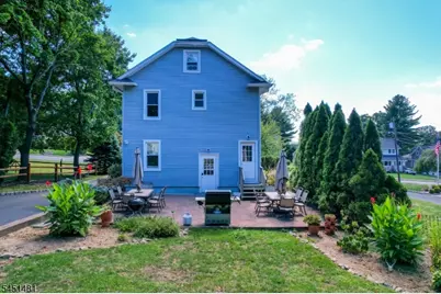 45 Hill St, Midland Park, NJ 07432 - Photo 2