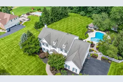 4 Middlesworth Farm Rd, Washington Township, NJ 07853 - Photo 4