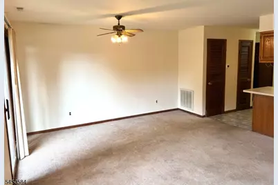 3 Steamboat Dr #9, Vernon, NJ 07462 - Photo 4