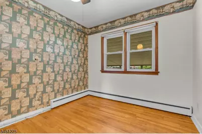 602 Pennsylvania Ave, Pohatcong Township, NJ 08865 - Photo 14