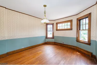 135 W Colfax Ave, Roselle Park, NJ 07204 - Photo 4