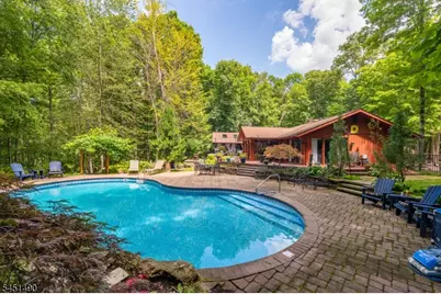 111 Ballantine Rd, Andover Township, NJ 07821 - Photo 2