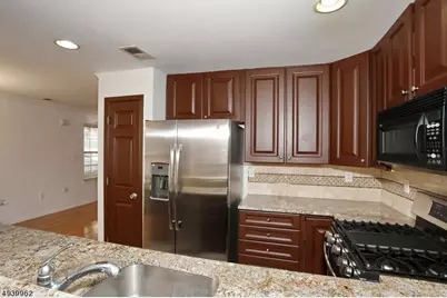 261 Riverwalk Way, Clifton, NJ 07014 - Photo 8