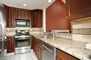 261 Riverwalk Way, Clifton, NJ 07014 - Photo 6