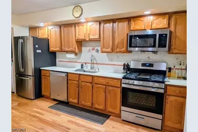50 Kingsberry Dr, Franklin Township, NJ 08873 - Photo 8