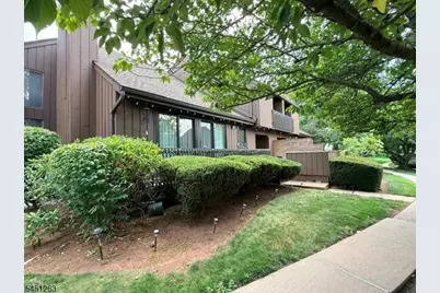 50 Kingsberry Dr, Franklin Township, NJ 08873 - Photo 4