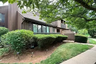 50 Kingsberry Dr, Franklin Township, NJ 08873 - Photo 4