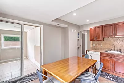 75 Clinton Pl, Hackensack, NJ 07601 - Photo 28