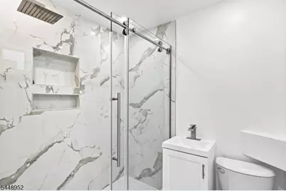 75 Clinton Pl, Hackensack, NJ 07601 - Photo 18