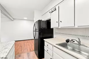 401 US Hwy 22 Unit B16U1, North Plainfield, NJ 07060 - Photo 10