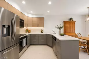 22 Village Green Ct, South Orange Village Twp., NJ 07079 - Photo 14