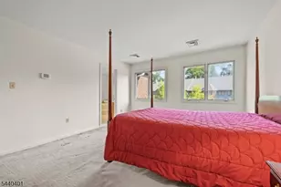 22 Village Green Ct, South Orange Village Twp., NJ 07079 - Photo 24