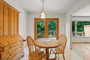 22 Village Green Ct, South Orange Village Twp., NJ 07079 - Photo 16