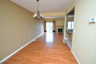 370 Summerhill Dr, Parsippany, NJ 07950 - Photo 2
