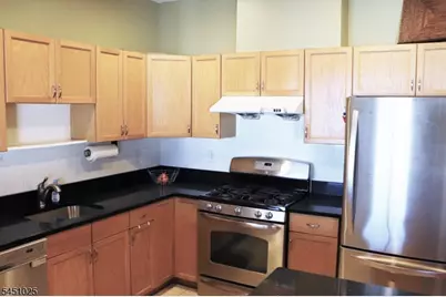 370 Summerhill Dr, Parsippany, NJ 07950 - Photo 6