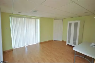 370 Summerhill Dr, Parsippany, NJ 07950 - Photo 14