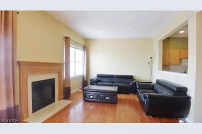 370 Summerhill Dr, Parsippany, NJ 07950 - Photo 2