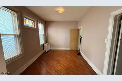 566 Morris St #1, Orange, NJ 07050 - Photo 4