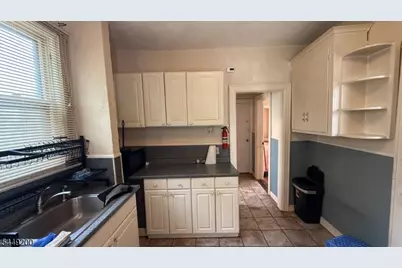 566 Morris St #1, Orange, NJ 07050 - Photo 8