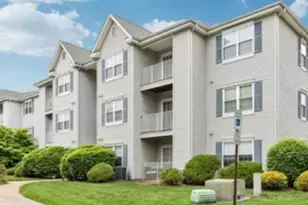 107 Stratford Pl, Bridgewater, NJ 08805 - Photo 1