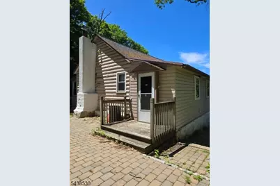 3 Carolina Ave, Jefferson Township, NJ 07849 - Photo 2
