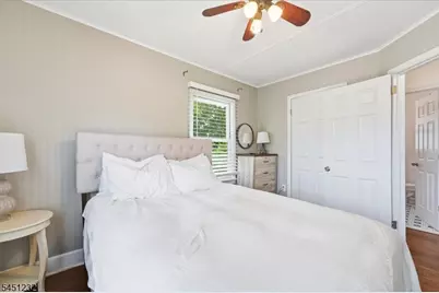 30 Genevieve Ave, Hawthorne, NJ 07506 - Photo 24