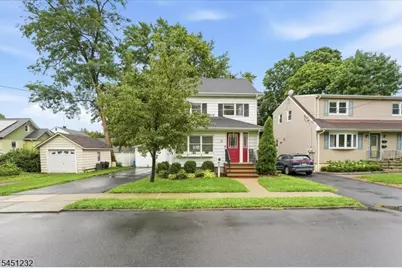 30 Genevieve Ave, Hawthorne, NJ 07506 - Photo 1