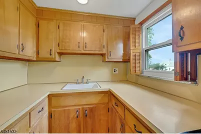 34 Berkeley Ave, Belleville, NJ 07109 - Photo 28