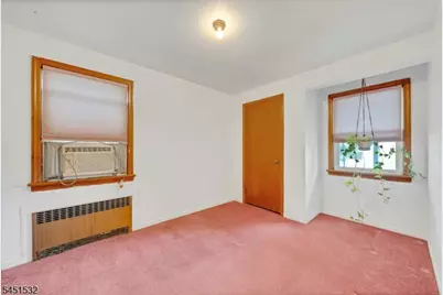 34 Berkeley Ave, Belleville, NJ 07109 - Photo 12