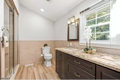 12 Medford Rd, Parsippany, NJ 07950 - Photo 18